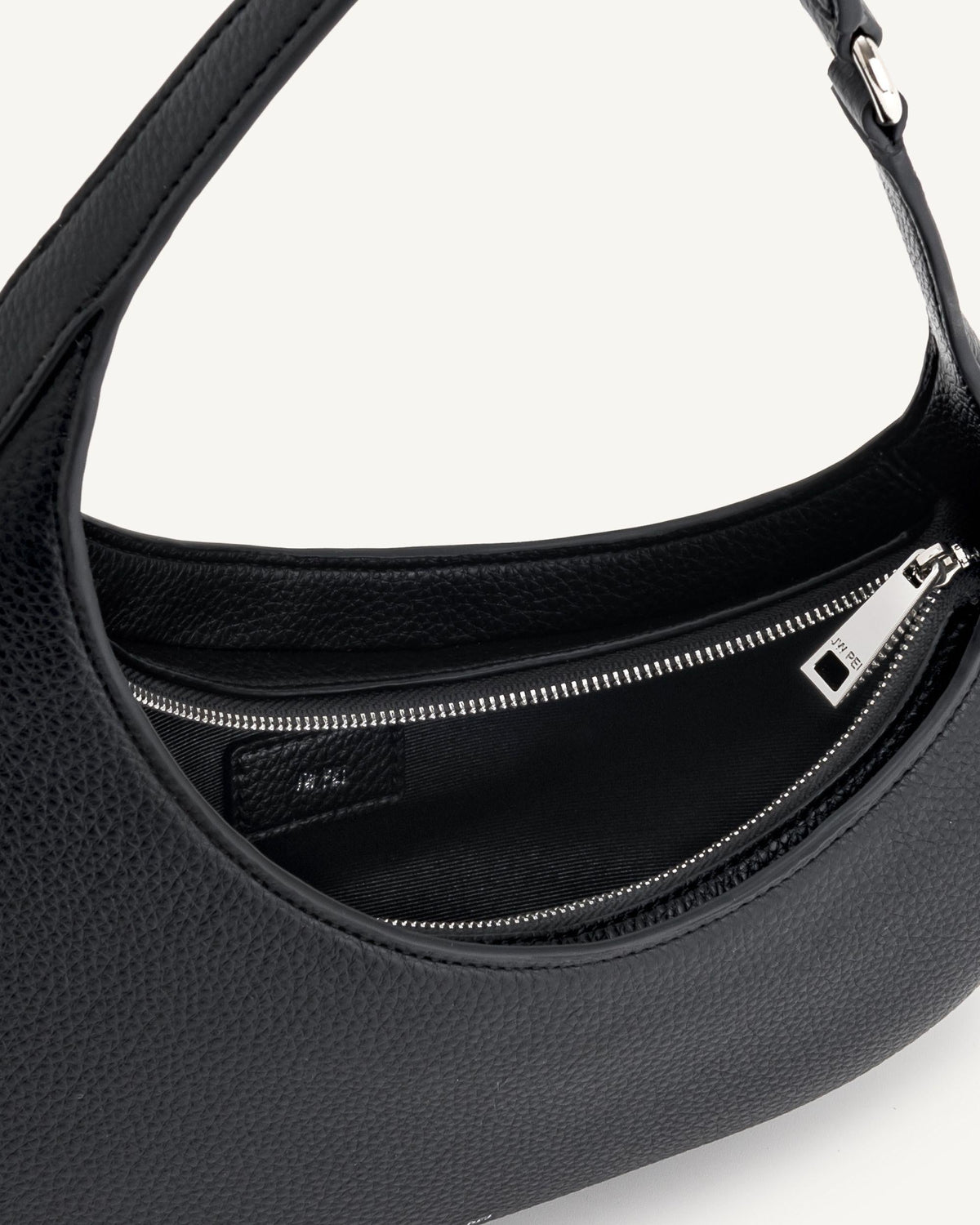 JW PEI Shoulder Bag – Black 5