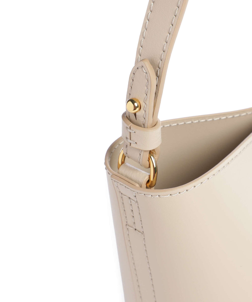 Coccinelle Bucket Bag – Sandshell 4